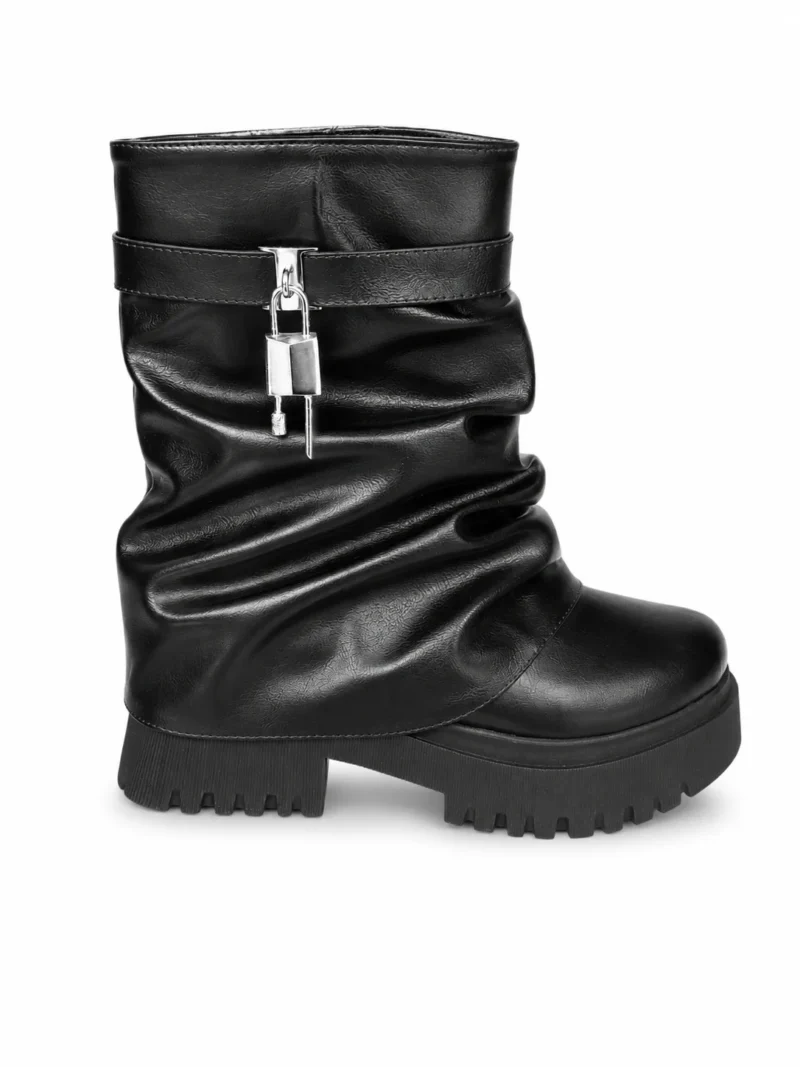 Bota pollera c/ aplique